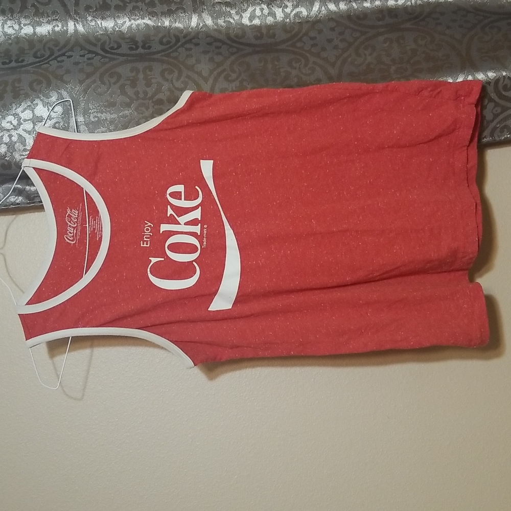 Large VTG Red Graphic Tank Top (Coke)